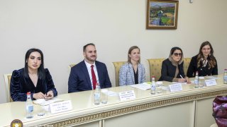 ՀՀ քննչական կոմիտեում քննարկվել են Հայաստանում փողերի լվացման հանցատեսակի դեմ պայքարի ոլորտում ԱՄՆ հետ համագործակցության հարցերը (լուսանկարներ)